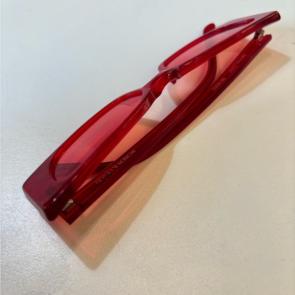 Roberi & Fraud Geraldine Sunglasses in Red - Picture 7 of 8